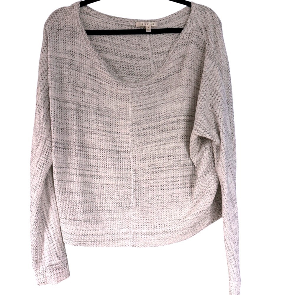 Cyrus Women's Oversized Knit Top Cream Gray Long Sleeve‎ Casual